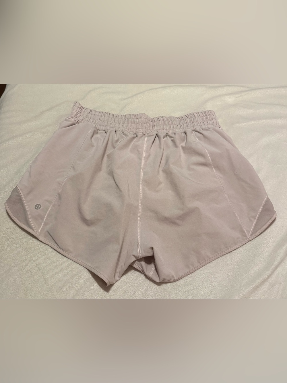 Lululemon Hotty Hot High-rise Lined Shorts in Mauve Grey
